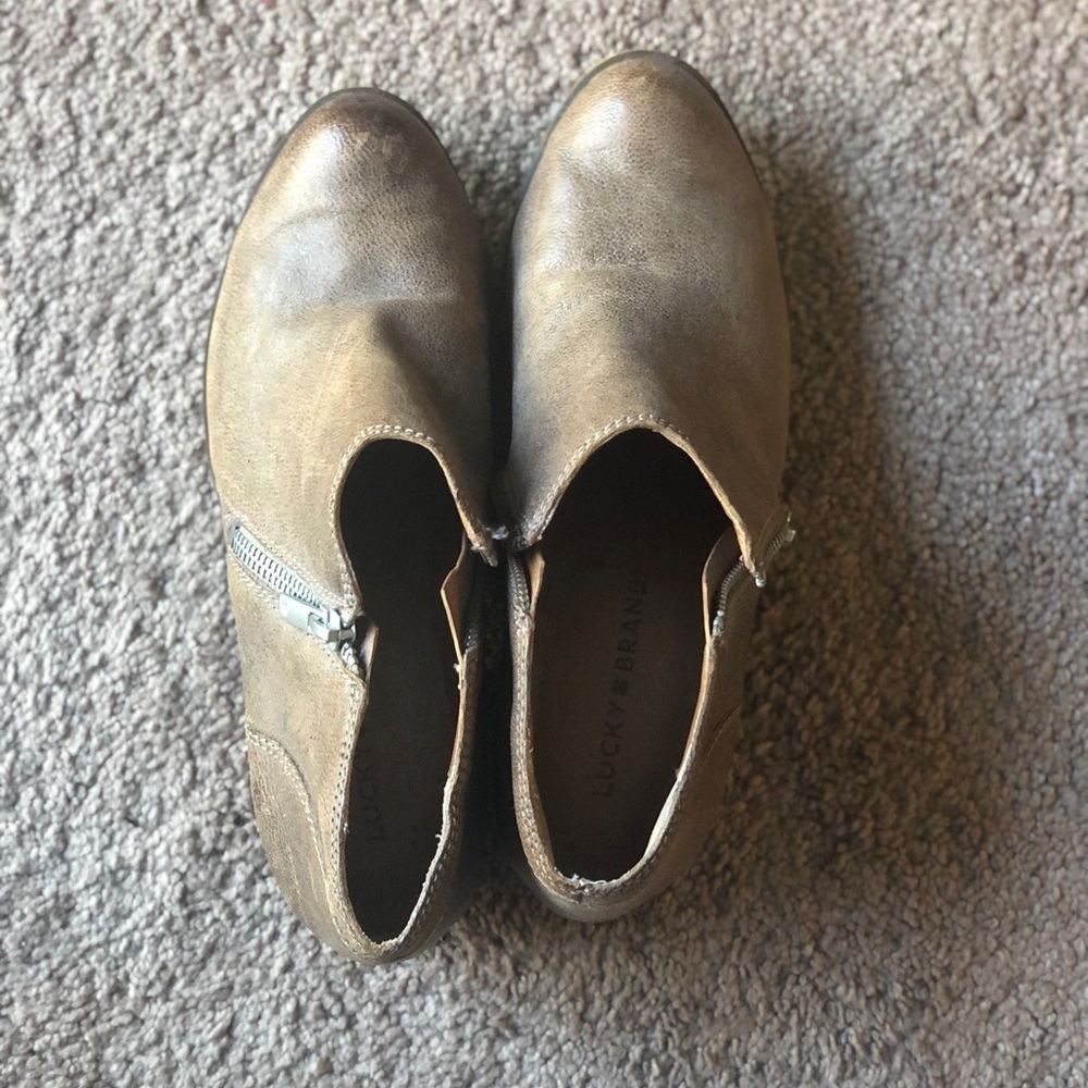 Lucky Brand Short Boot - Picture 2 of 4